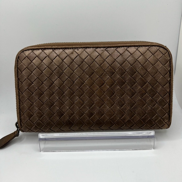 Bottega Veneta Handbags - GUC Bottega Veneta Brushed Gold Intrecciato Zip Wallet